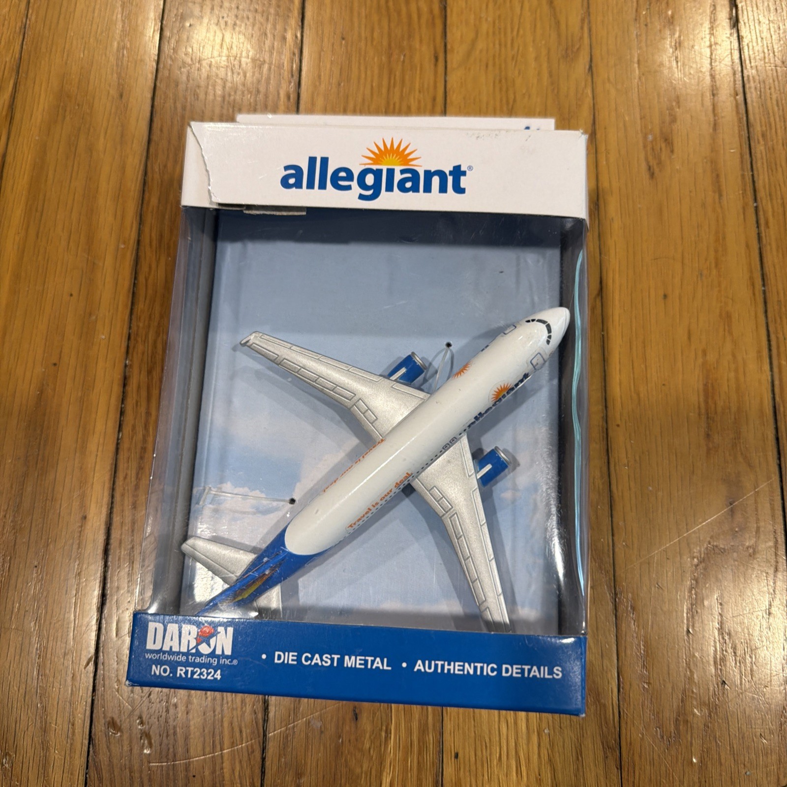 Daron RT2324 Allegiant Air Airbus Die-Cast Toy Airplane