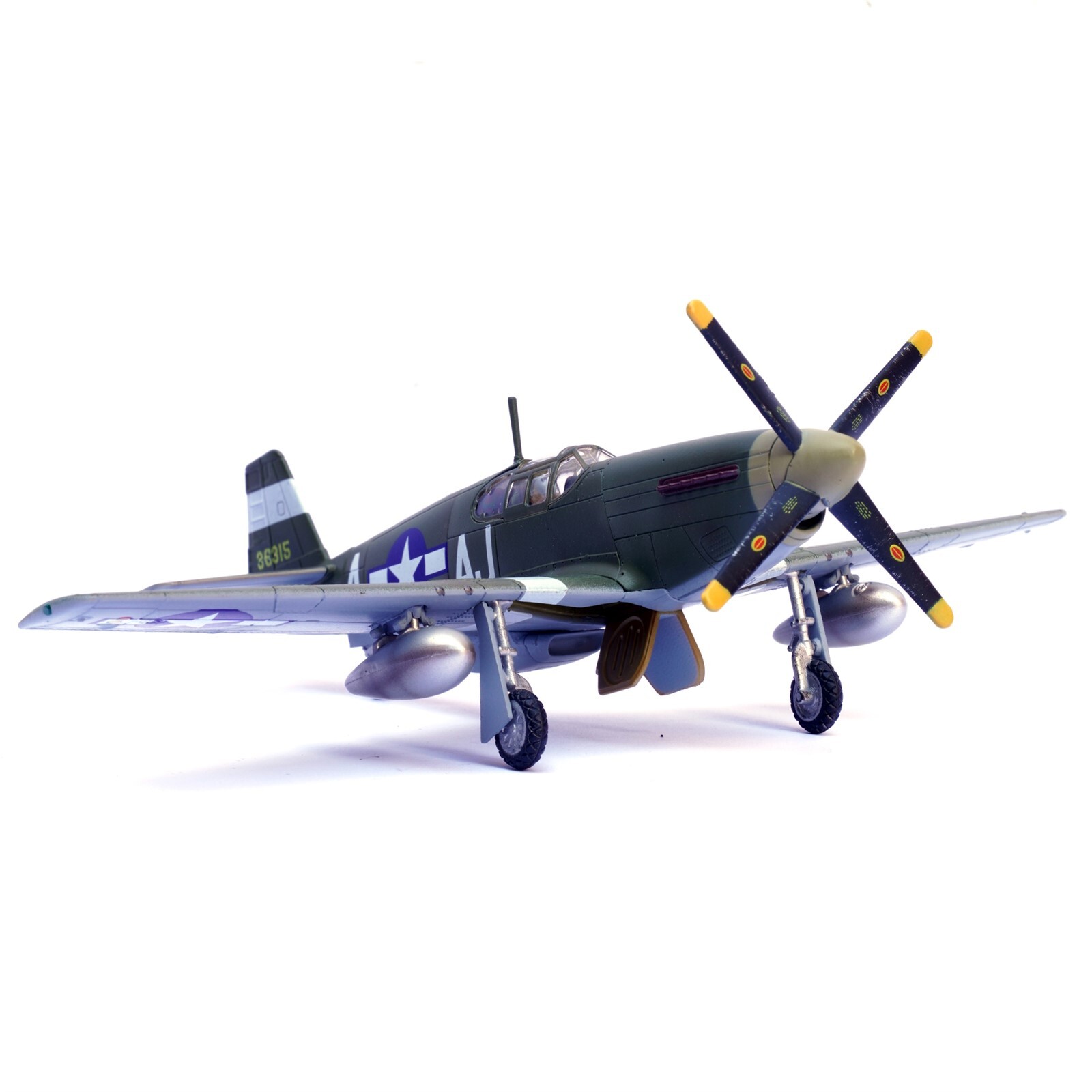Legion 1/72 P-51B Mustang Ding Hao! Medal of Honor Ace Maj. James Howard 14606LD