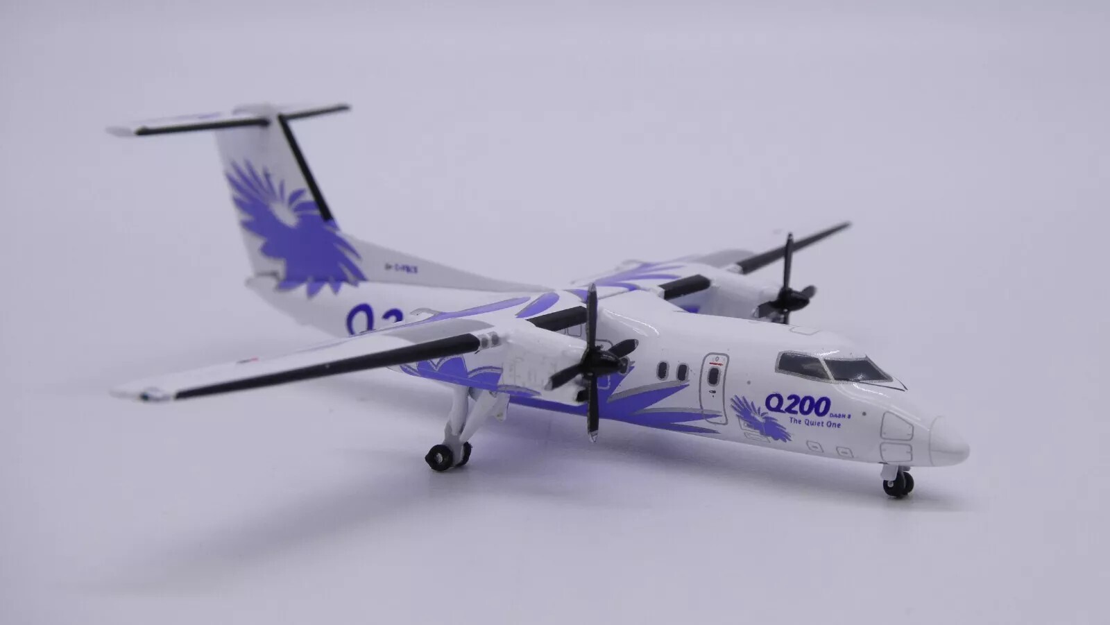 JC Wings 1/400 LH4295 House Color De Havilland Canada Bombardier Dash 8-Q200