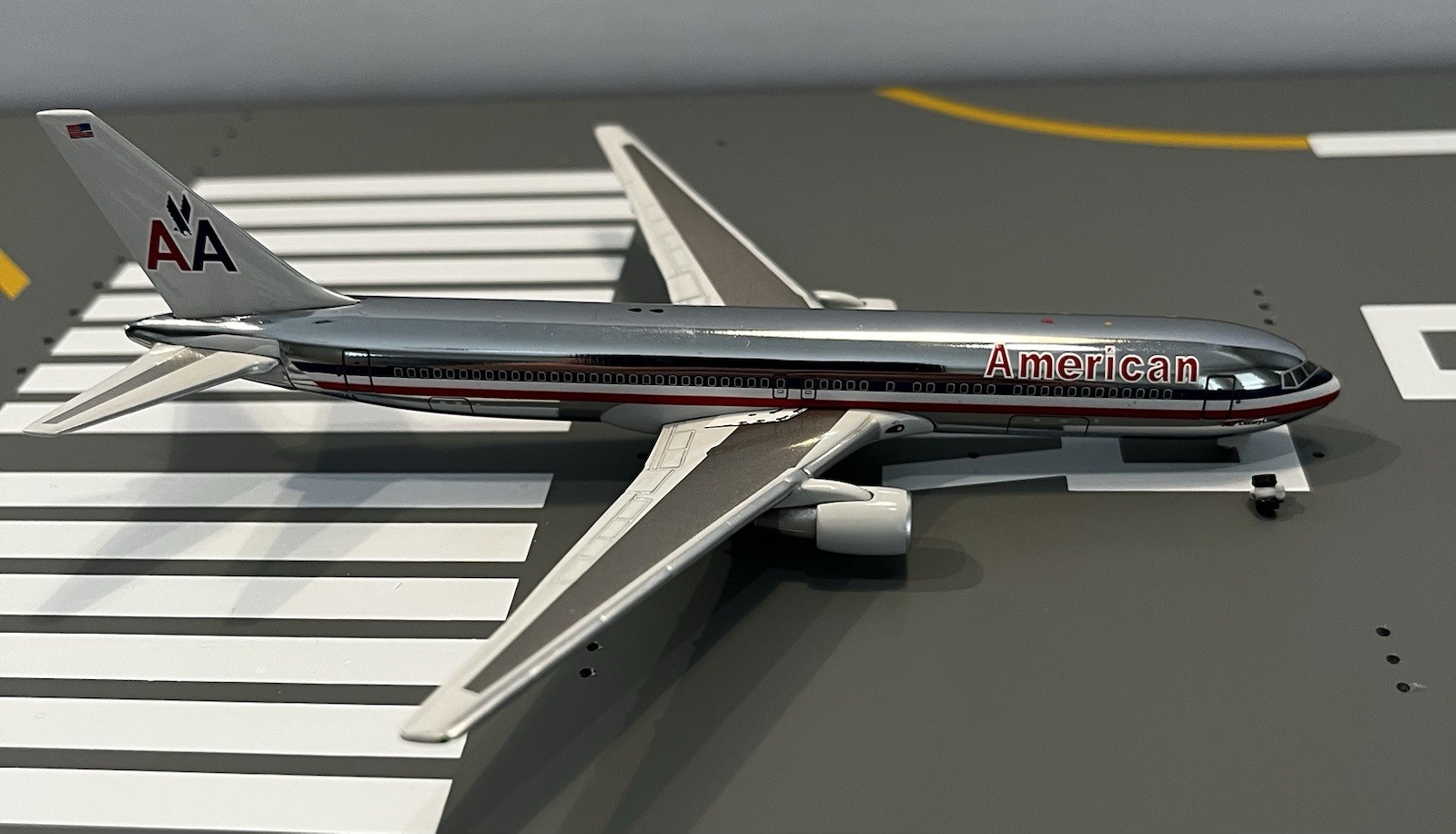 Gemini Jets 1/400 American Airlines B767-300 (N361AA) Diecast READ DESCRIPTION