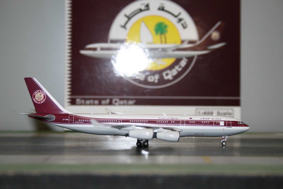 Phoenix 1:400 Qatar Amiri Flight Airbus A340-200 A7-HHK (11954) Model Plane