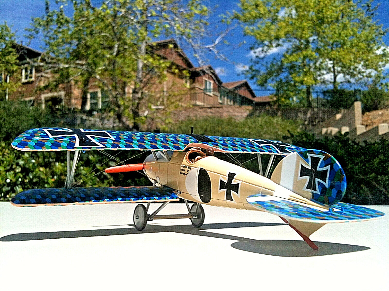 Corgi Albatros D.V Fighter Lt. Friedrich Ritter von Roth “Balloon Buster” 1:48