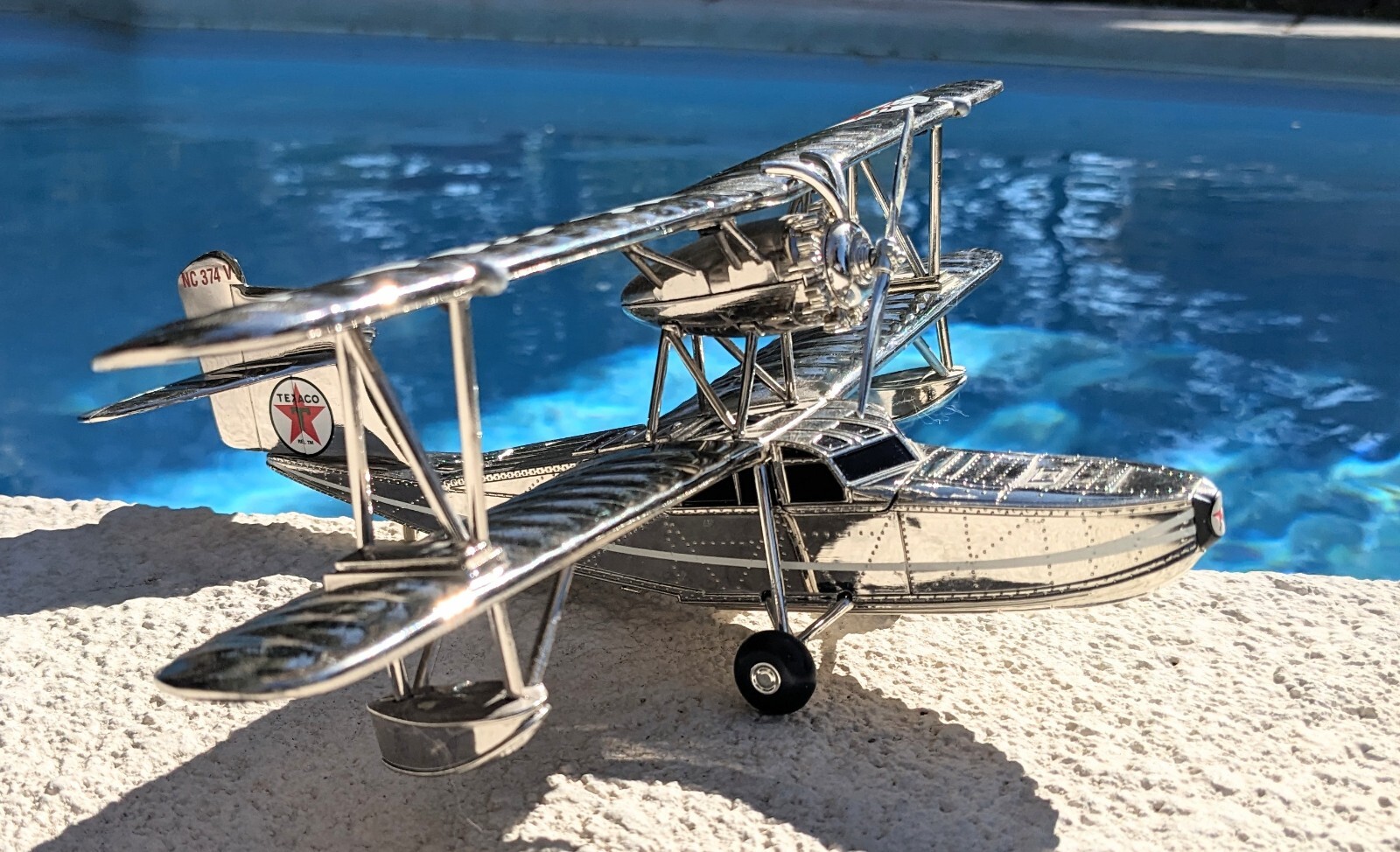 The Duck Texaco Diecast Keystone-Loening Amphibious Biplane; Ltd Ed. Plane 1:32
