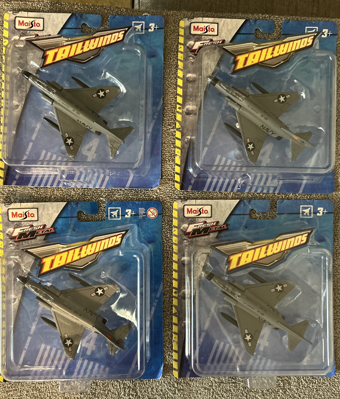 Maisto Fresh Metal Tailwinds Navy F-4 Phantom II Plane