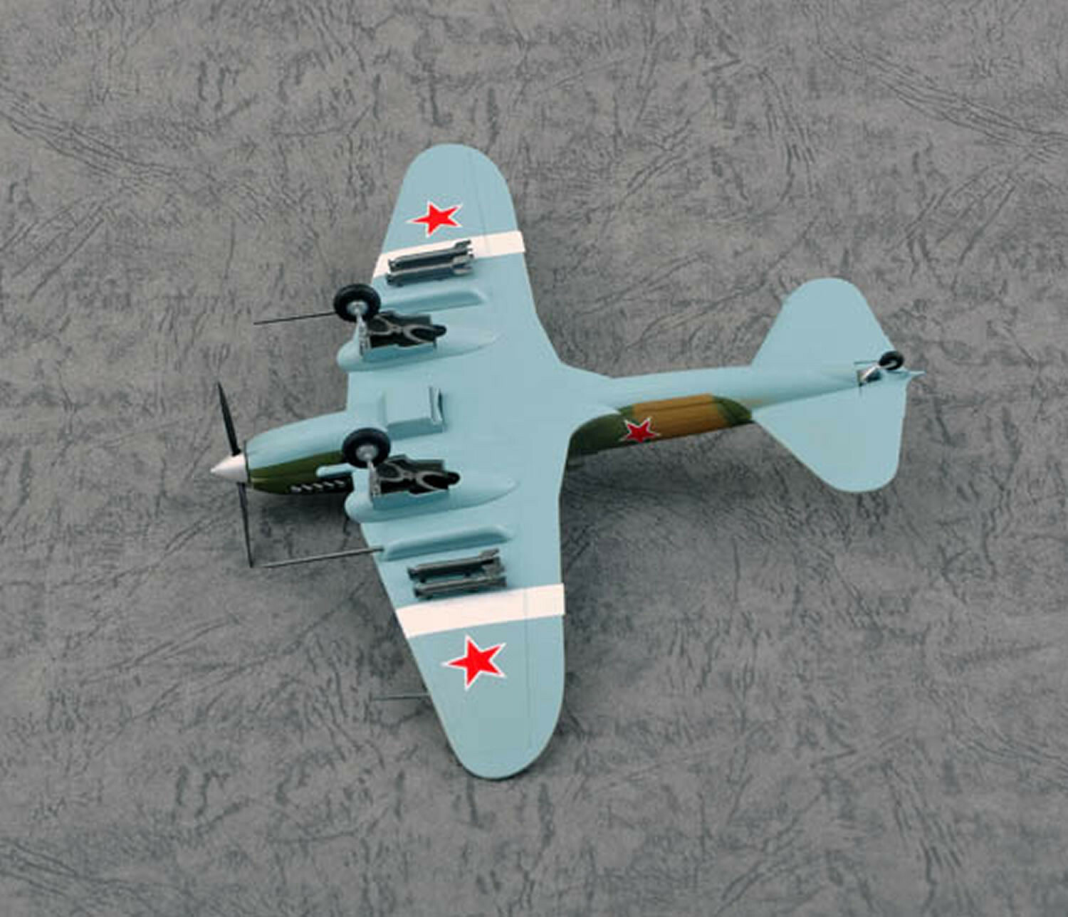 Easy Model 1/72 Soviet IL-2M3 “White 24” 2nd AE,Plast Fighter Model #36412