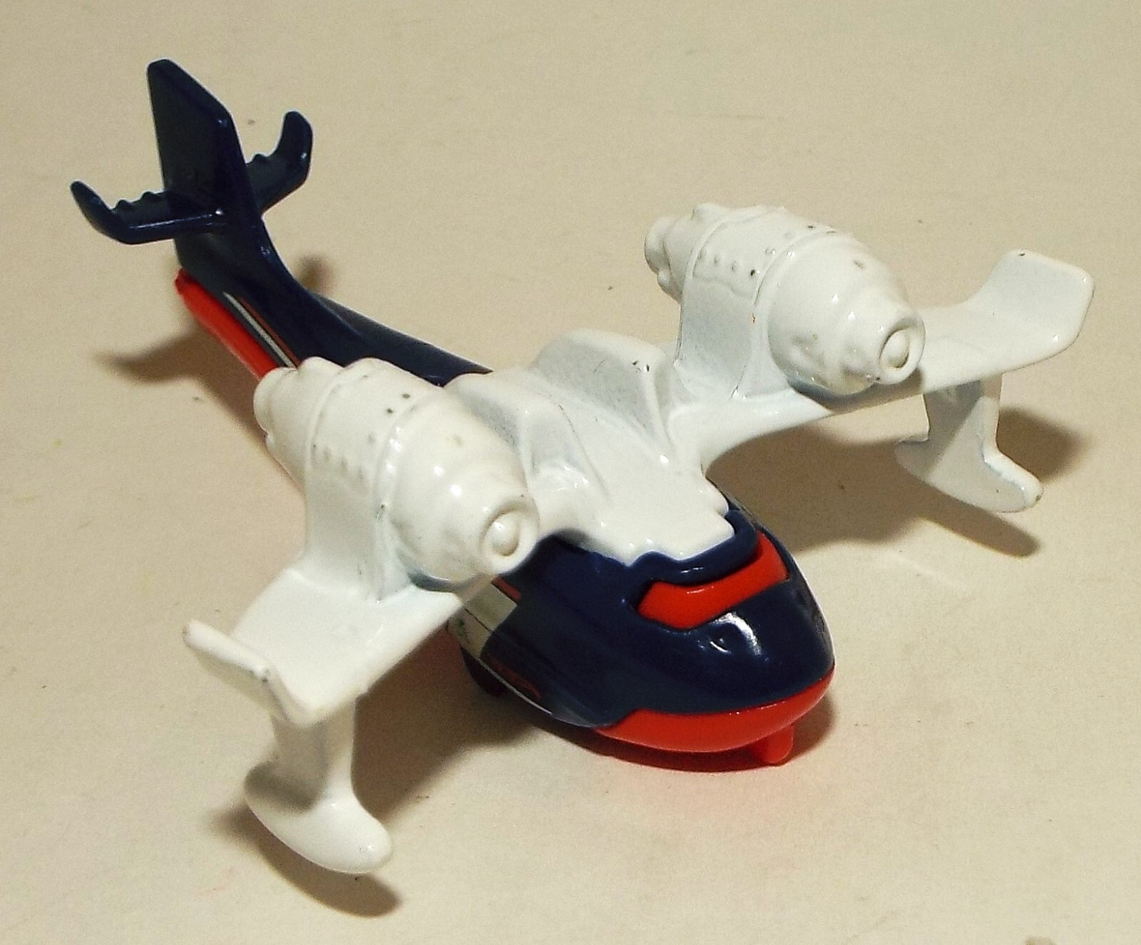 Hot Wheels Small Die Cast Water Bomber in Black & White with Red Trim