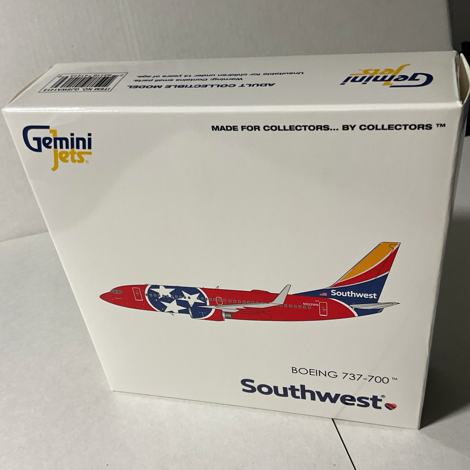 GeminiJets Southwest Boeing 737-700 1:400 Diecast Commercial Airliner GJSWA1413