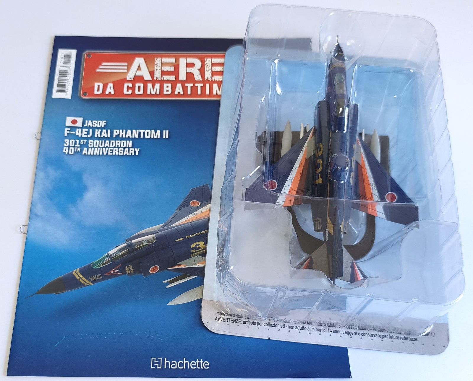 Fighters Hachette 1/100 F-4EJ Kai Phantom II JASDF 40th Ann. Diecast Metal