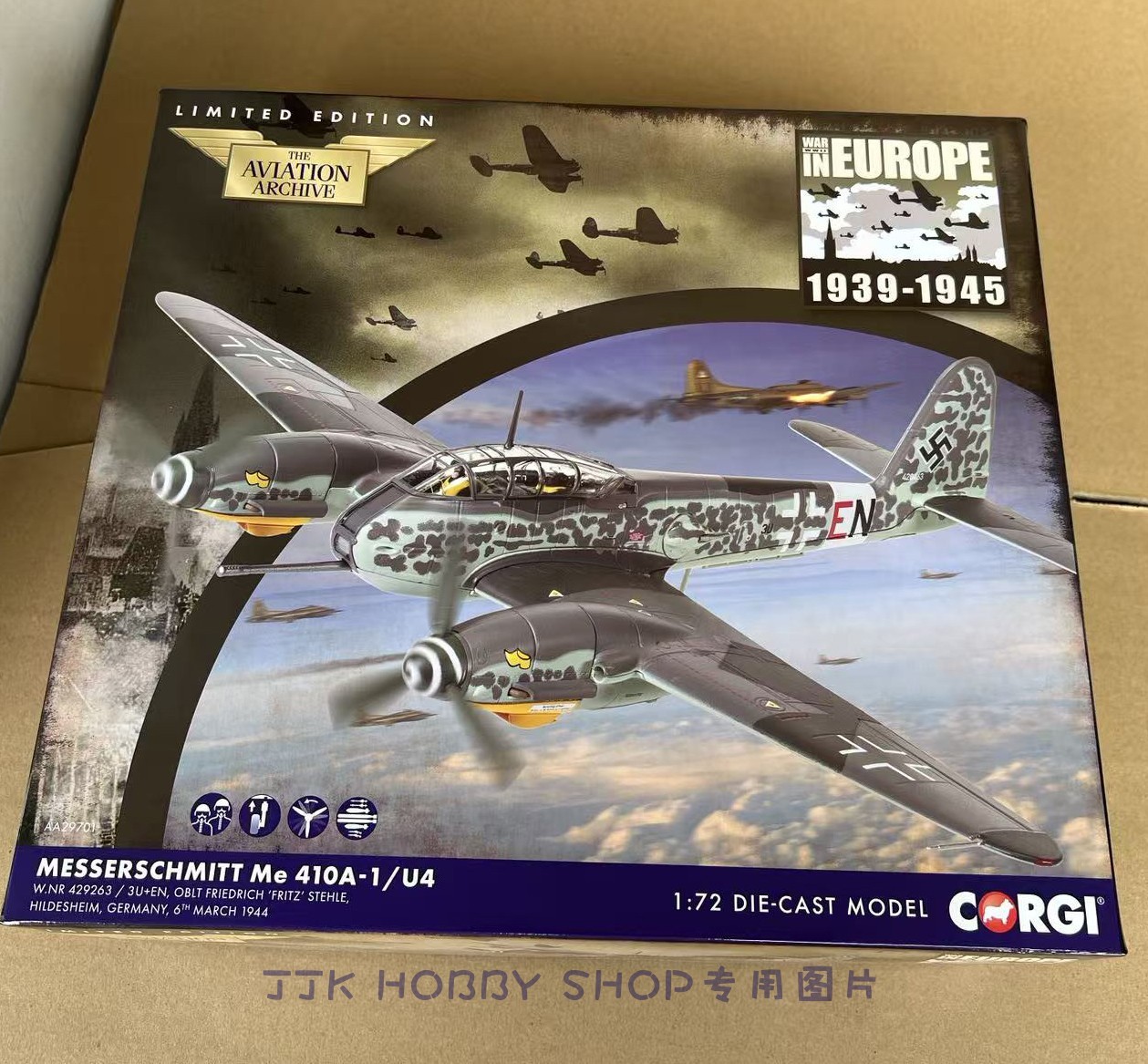 Corgi AA29701 1/72 Me 410 Hornet Heavy Fighter Finished Model