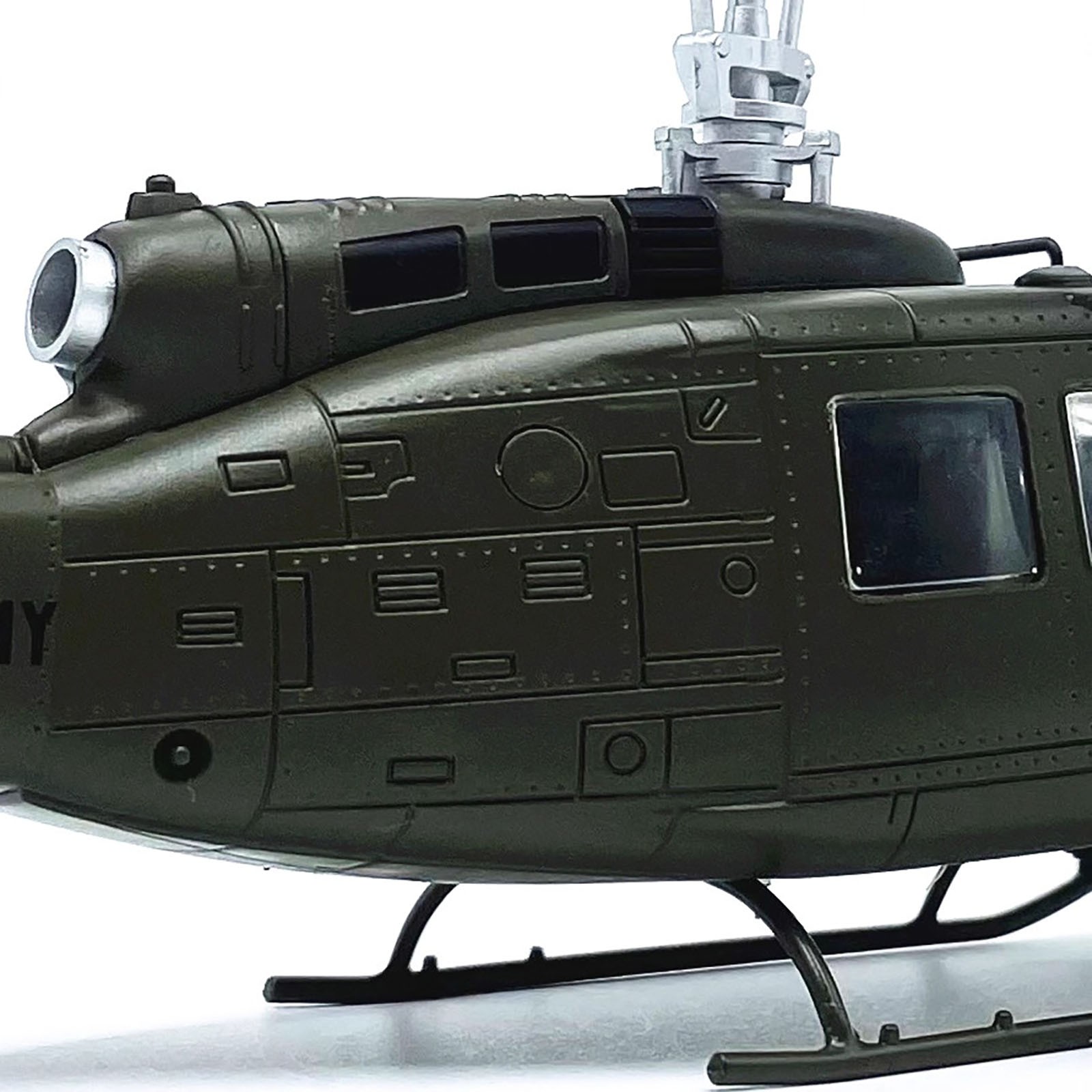 Authentic US Army Huey Helicopter Diecast Model 1:48 Scale with Rotating Blades
