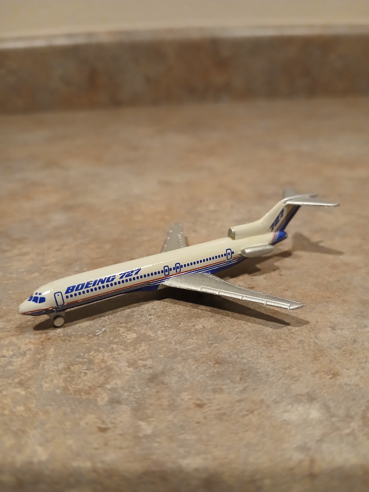 Schabak 1/600 Scale 3″ Nr. 906 – Boeing 727 Aircraft – Silver Grey/Blue