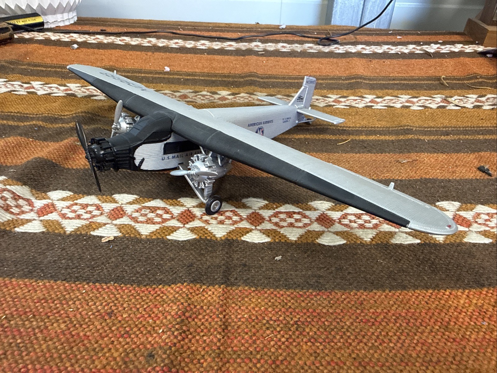 FORD TRI-MOTOR AIRLINER PLANE, DIE CAST METAL, [ERTL COLLECTIBLES] TOY, 1:72