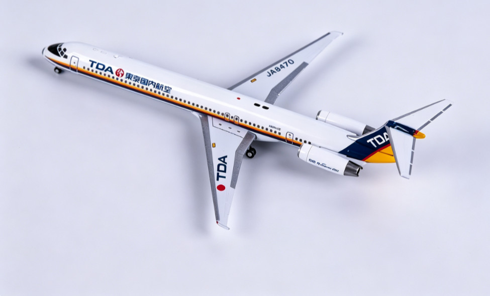 1:400 Phoenix Toa Domestic Airlines JA8470 MD-81 Diecast Aircraft Plane Model
