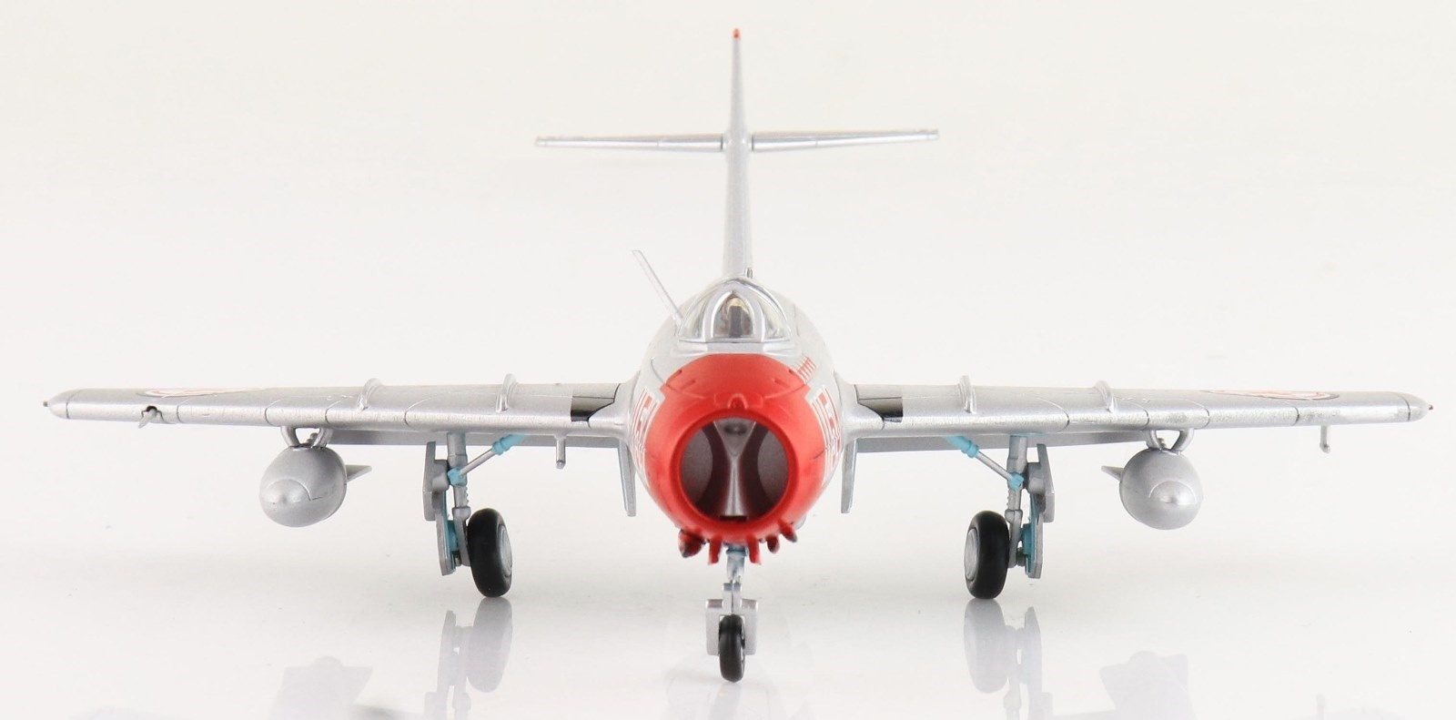 Hobby Master 1/72 MIG-15bis Fagot CPVAF, Red 1154, Korea, 1950s HA2424