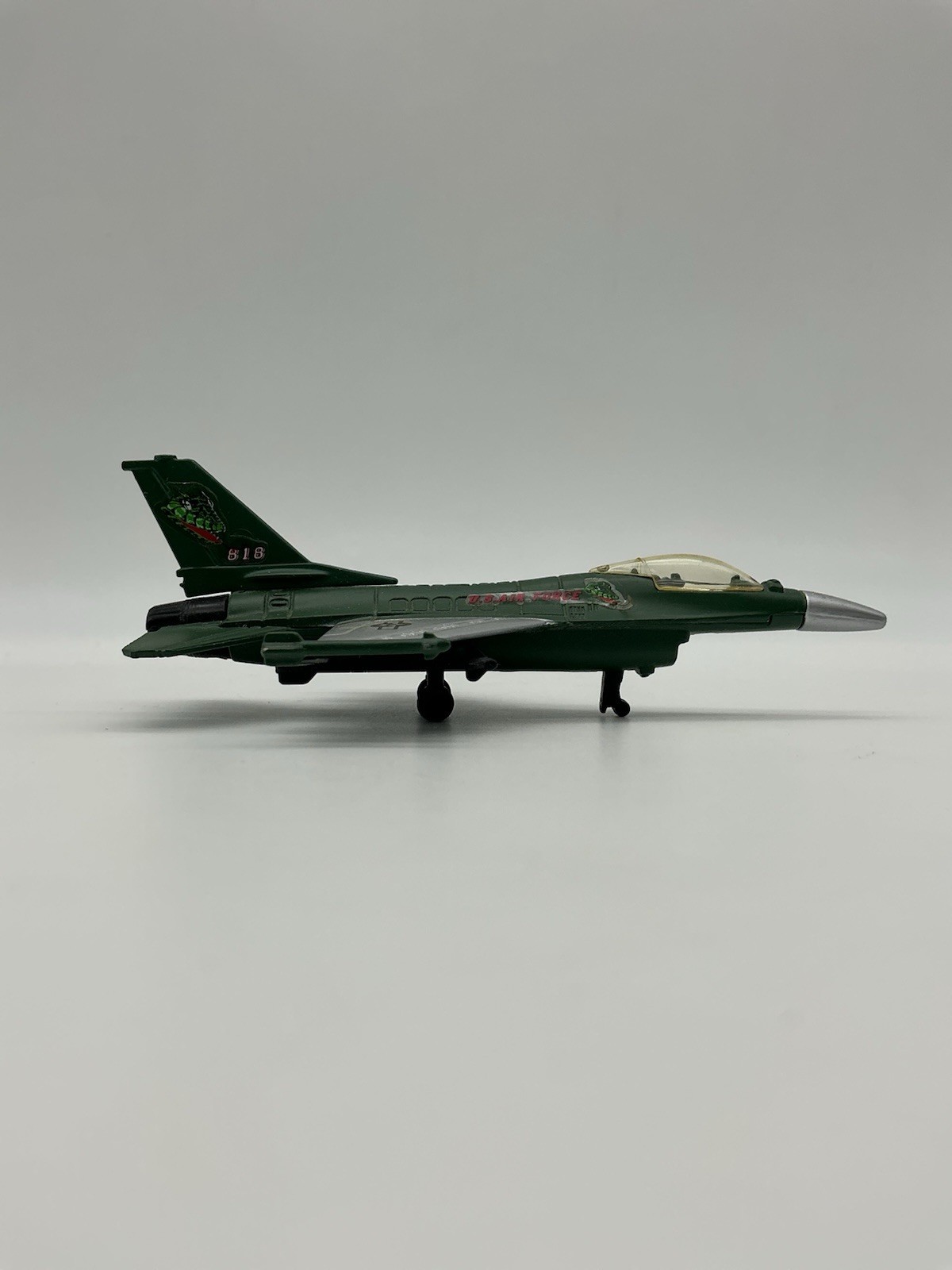 Maisto Die Cast Set Of 3 Military Fighter Jet Toy Planes B-17 , F-16 , F-15