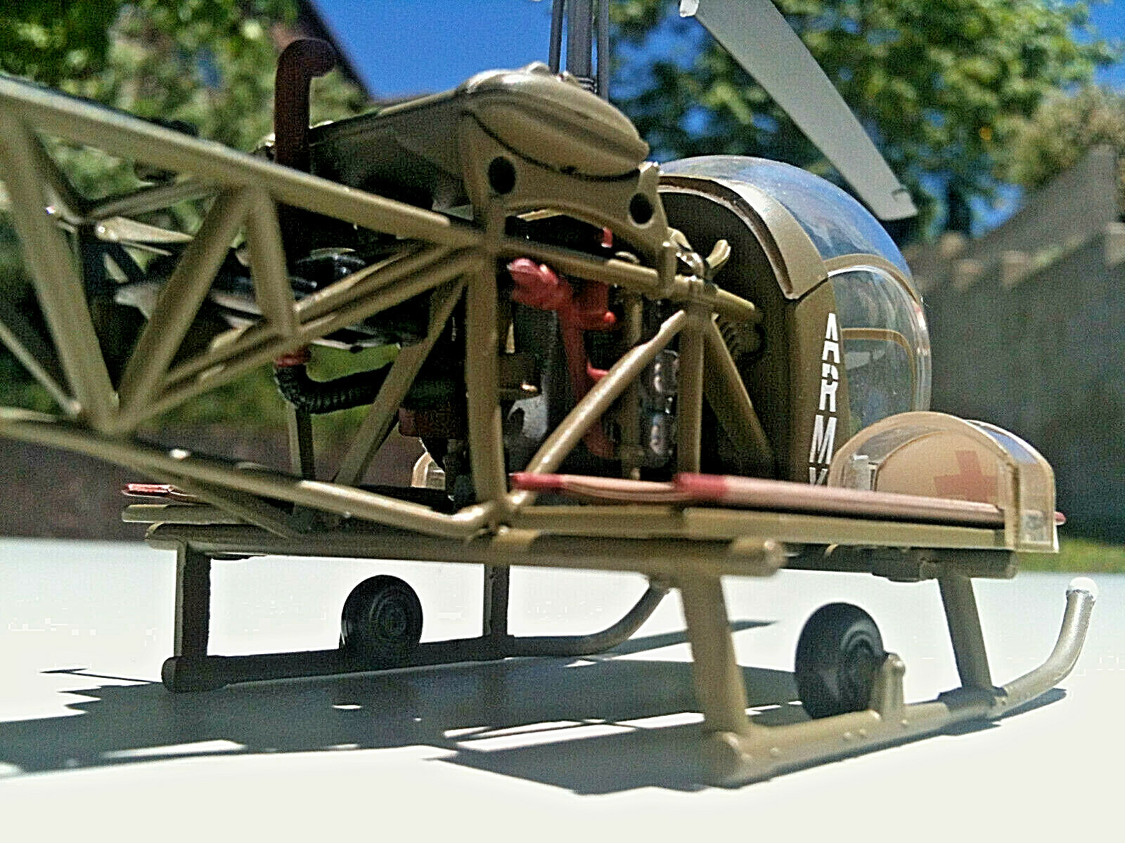 Corgi Bell H-13 Sioux US Army M.A.S.H Helicopter Korea 1951 Die-cast 1:48 Scale