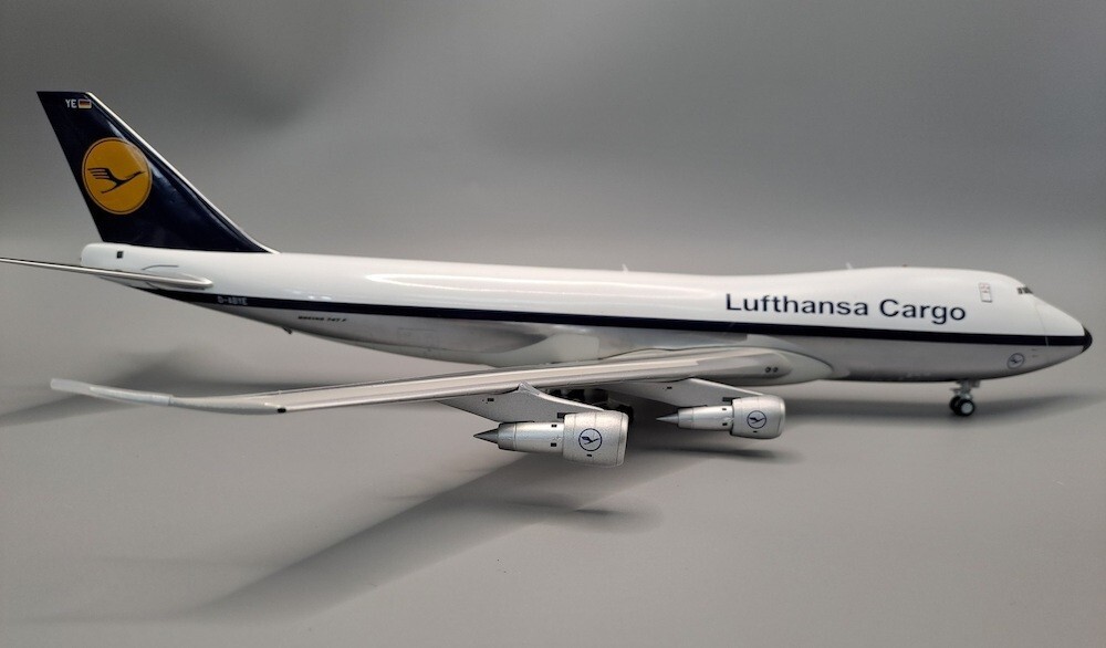 B747-230F LUFTHANSA CARGO (POLISHED) REG: D-ABYE W/STD – JFOX JF7472024P 1/200