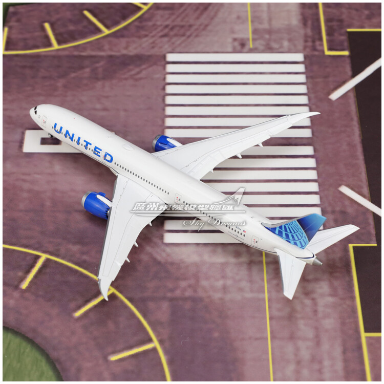 1:400 GeminiJets UNITED BOEING B787-10 Airplane Diecast Plane Aircraft Model