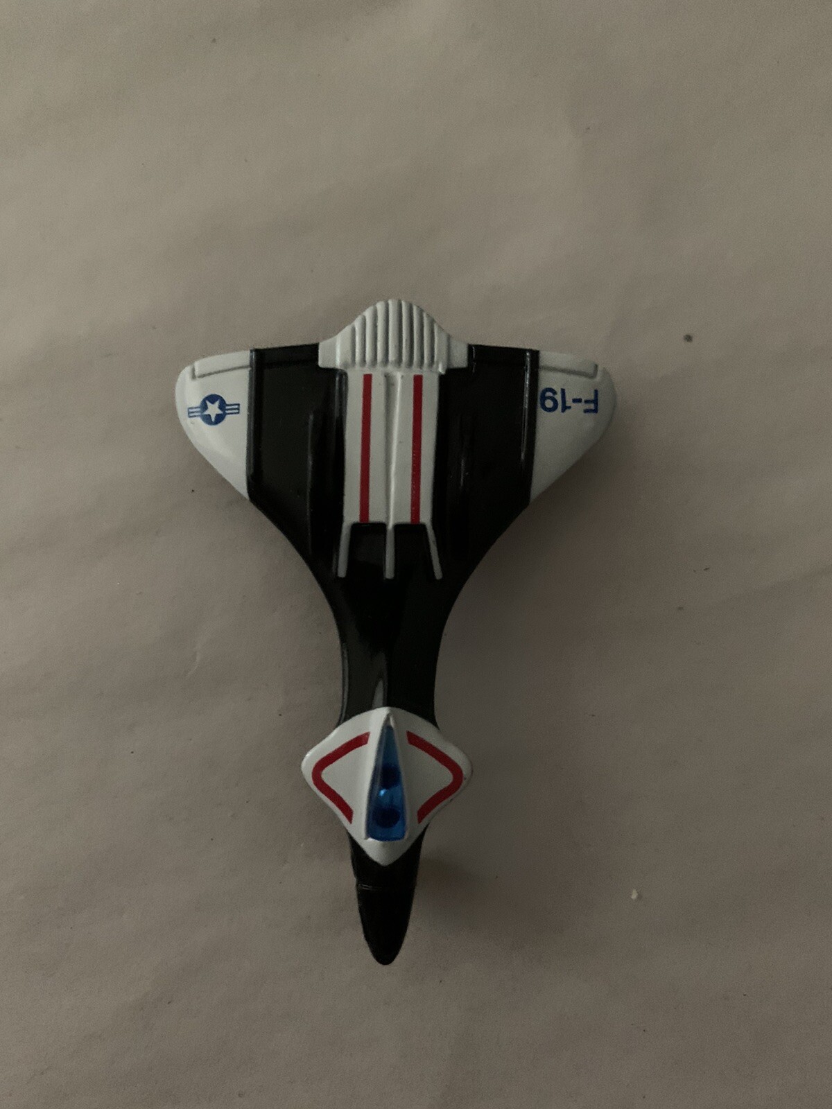 4 Diecast type airplanes