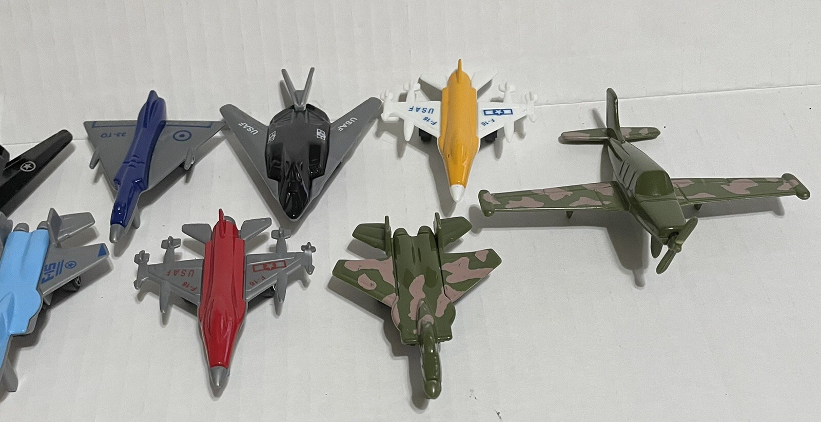 Die Cast Planes Lot Of 15 Toy Airplane Figures