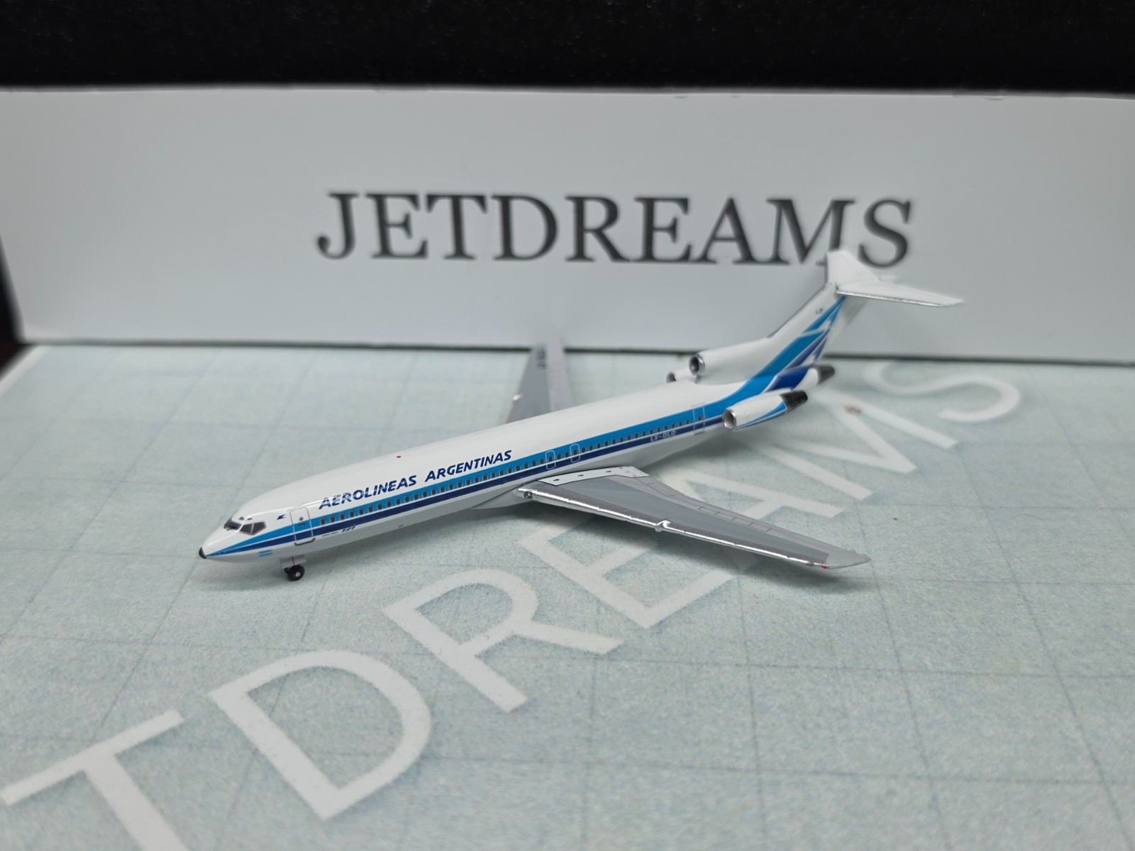 1/400 AEROLINEAS ARGENTINAS BOEING 727-200 1980’S COLORS LV-OLO AEROCLASSICS
