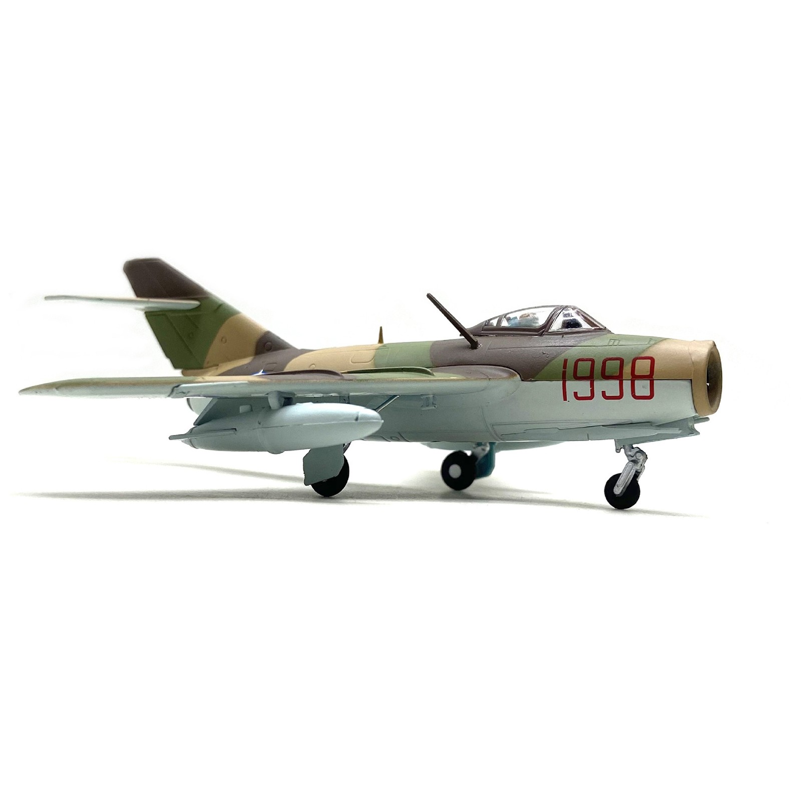 1:72 Scale MiG-15 Fighter Model Historic Aircraft Alloy Construction Gift