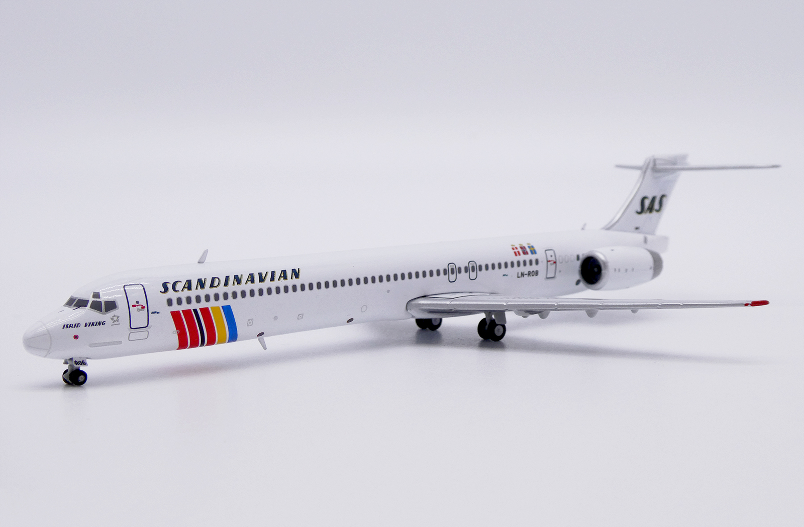 1:400 JC Wings SAS McDonnell Douglas MD-90 Passenger Airplane Diecast Model