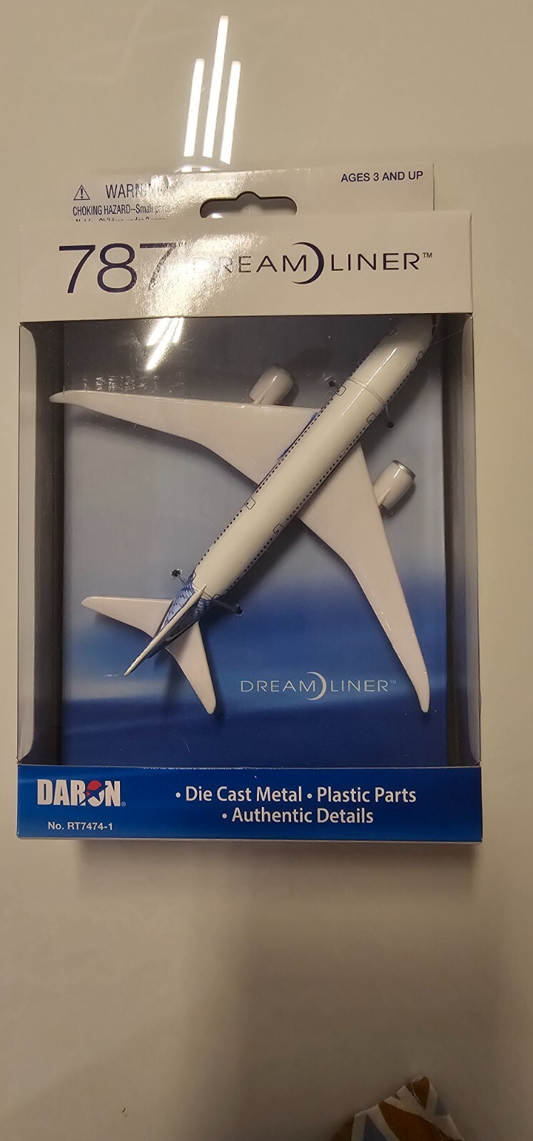 BOEING 787 DREAMLINER DIE CAST METAL