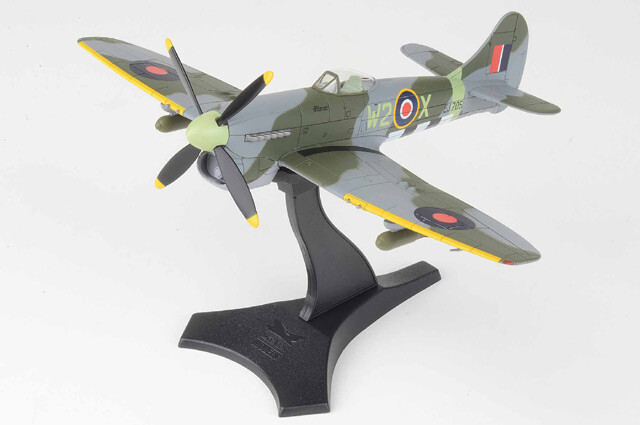 SkyMax 1/72 Tempest Mk V Airplane EJ705 RAF No.80 Sqn