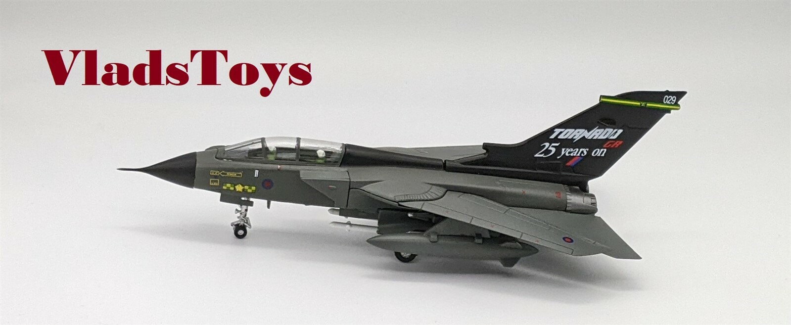 Panavia Tornado GR.4 – 9 1:100 scale 9 Squadron 2007 Imperial War Museum Duxford