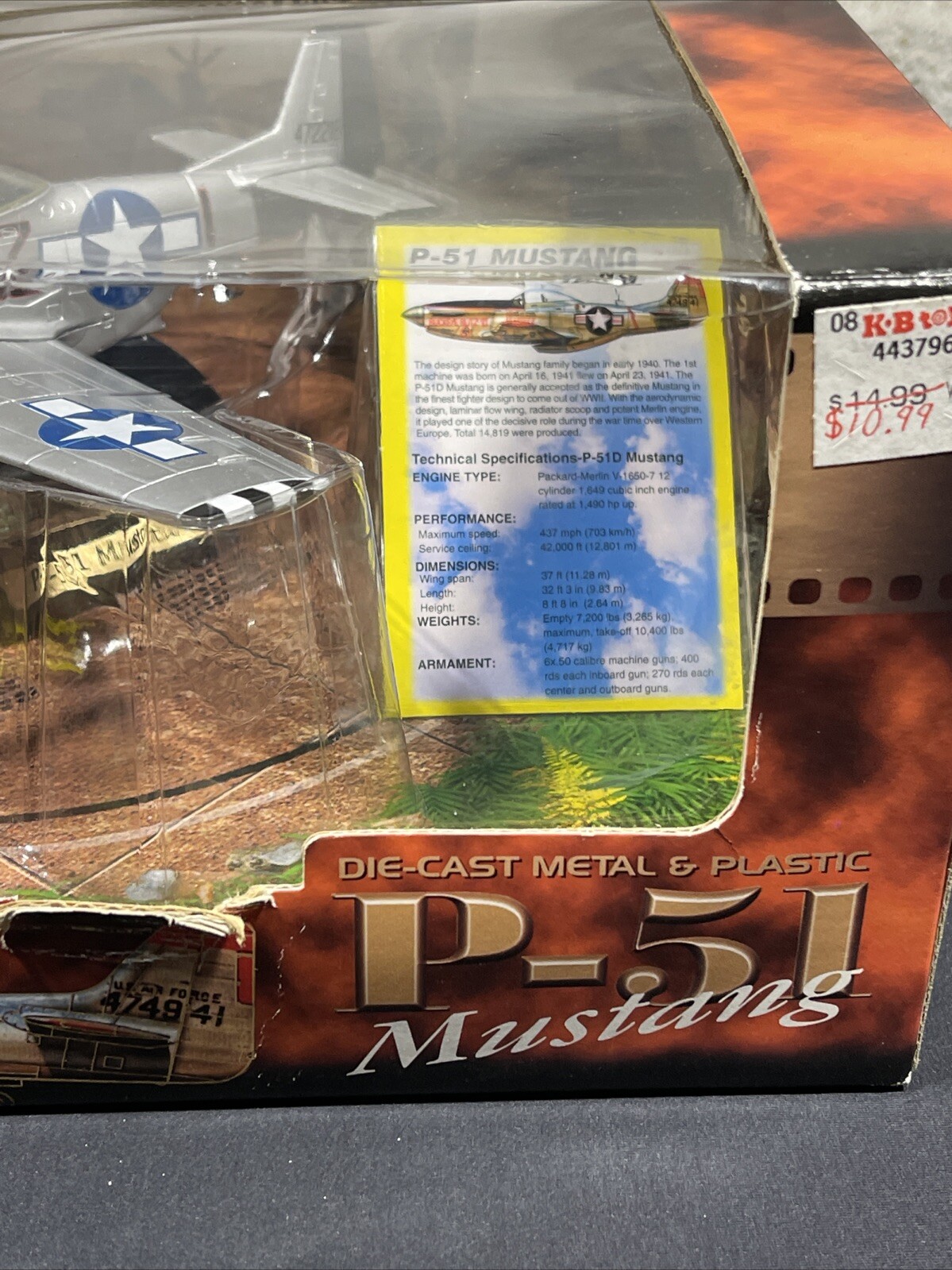 Motor Max Die-cast Metal and Plastic P-51 Mustang Plane 1:48 Scale