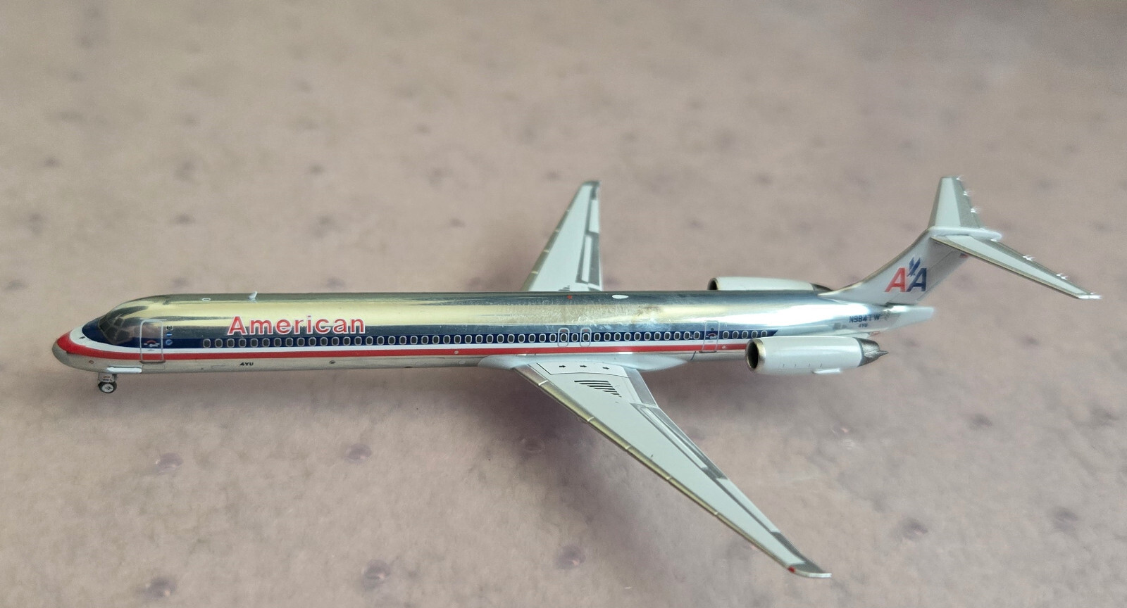 NG Models MD-80 / MD-83 American Airlines N984TW in 1:400