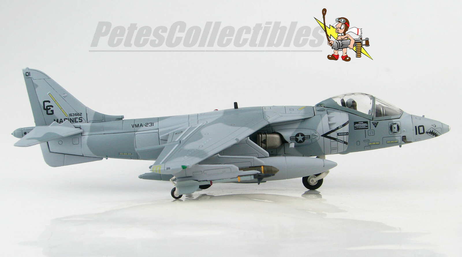 HOBBY MASTER HA2624 BAe AV-8B Harrier II USMC VMA-231 Ace of Spades 1991, 1:72