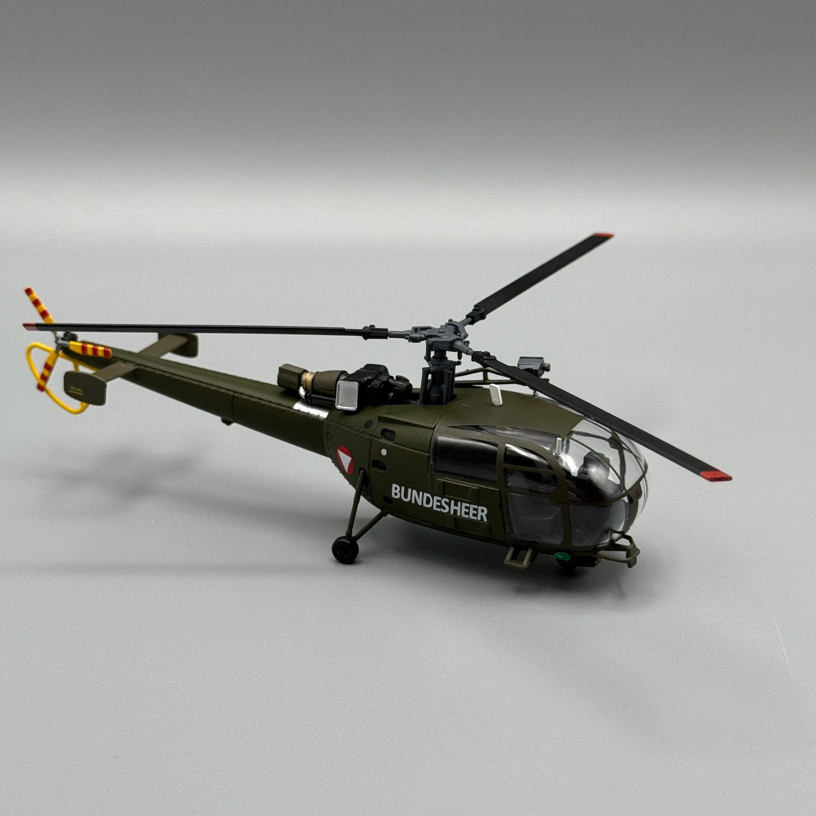 Austrian Air Force SA 316 Alouette III Helicopter Squadron Herpa 580755