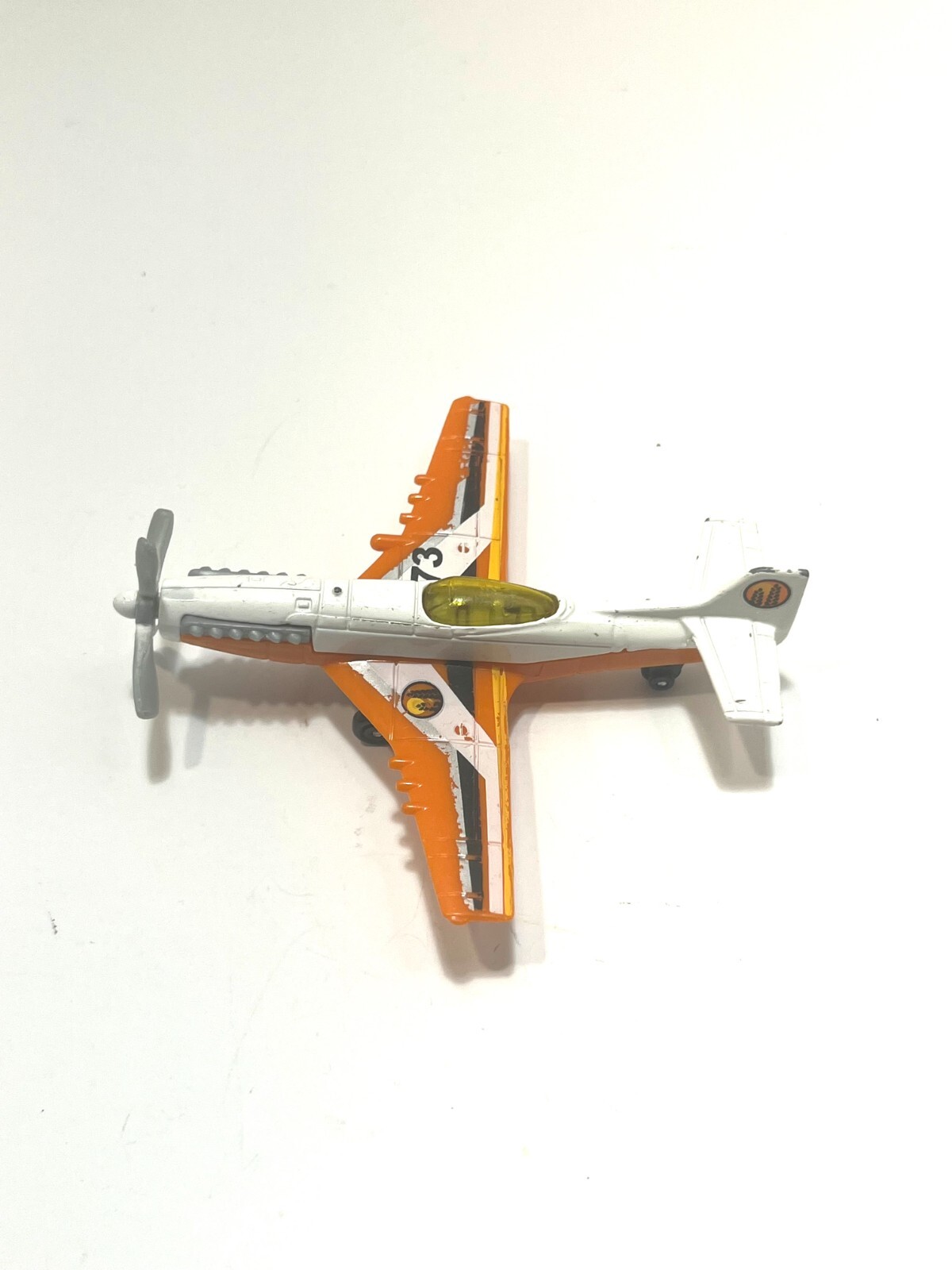 Matchbox Skybusters Diecast Stunt Plane 2015 SB-73 Mission Force Farm 3″