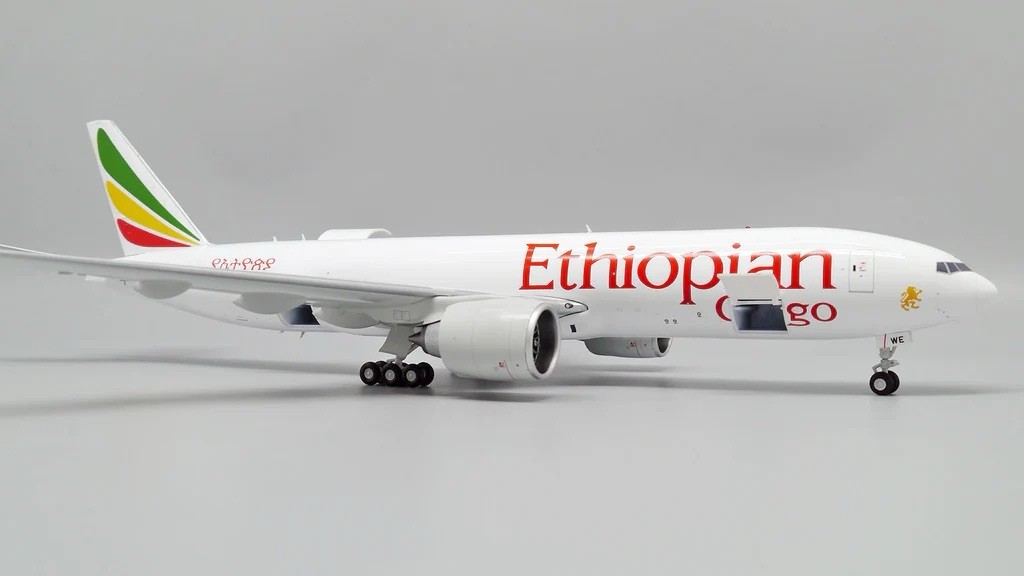 ETHIOPIAN CARGO BOEING B777F INTERACTIVE ET-AWE XX20296C JC WINGS 1:200