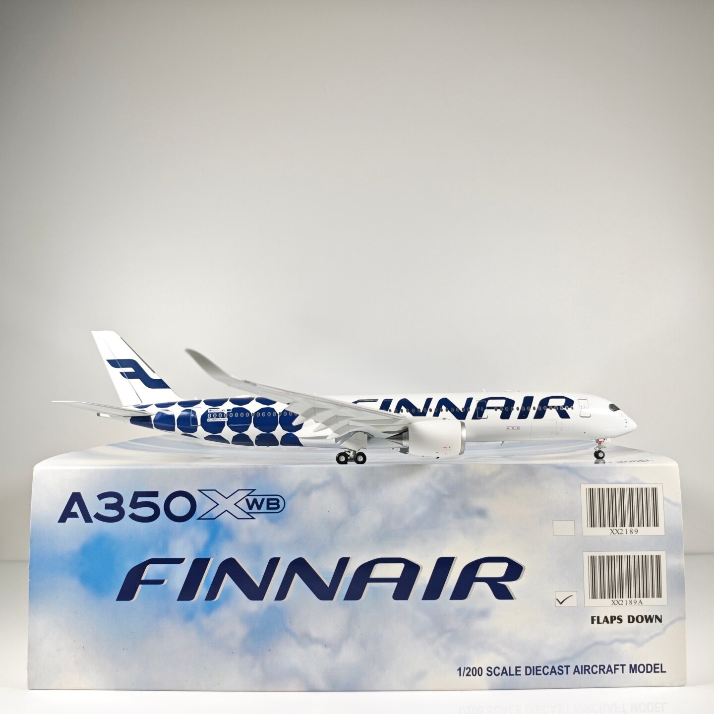JC Wings 1:200 Finnair A350-900 OH-LWL Flaps Extended Aircraft Model