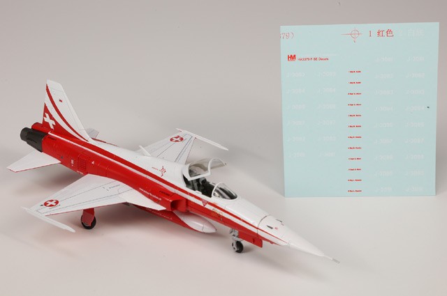 Hobby Master 1/72 F-5E Tiger II w/Decal Sheet Swiss Air Force Patrouille Suisse