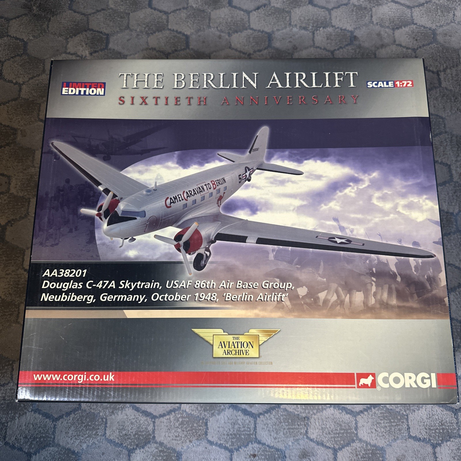 Corgi AA38201 Douglas C-47A Skytrain “Berlin Airlift” 60th Anniversary Limited