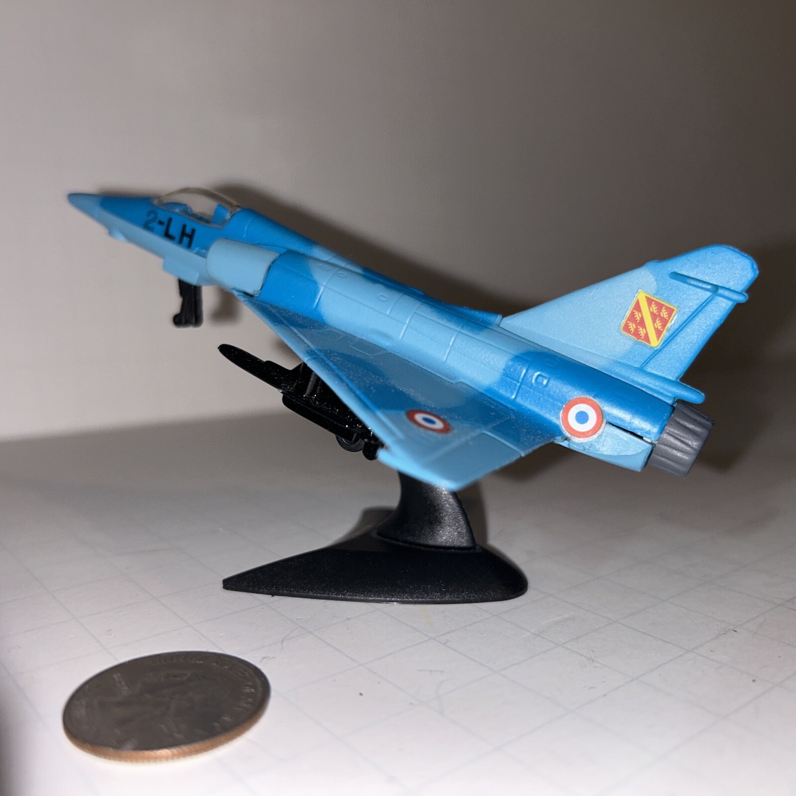 Maisto Mirage 2000C Die-cast Tailwinds Fighter Aircraft Blue Camo 2 L-H w/ Stand