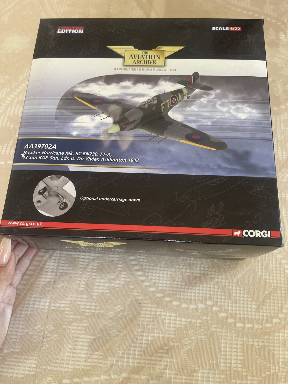 Corgi AA39702A Hawker Hurricane Mk. IIC 1:72 Diecast Model