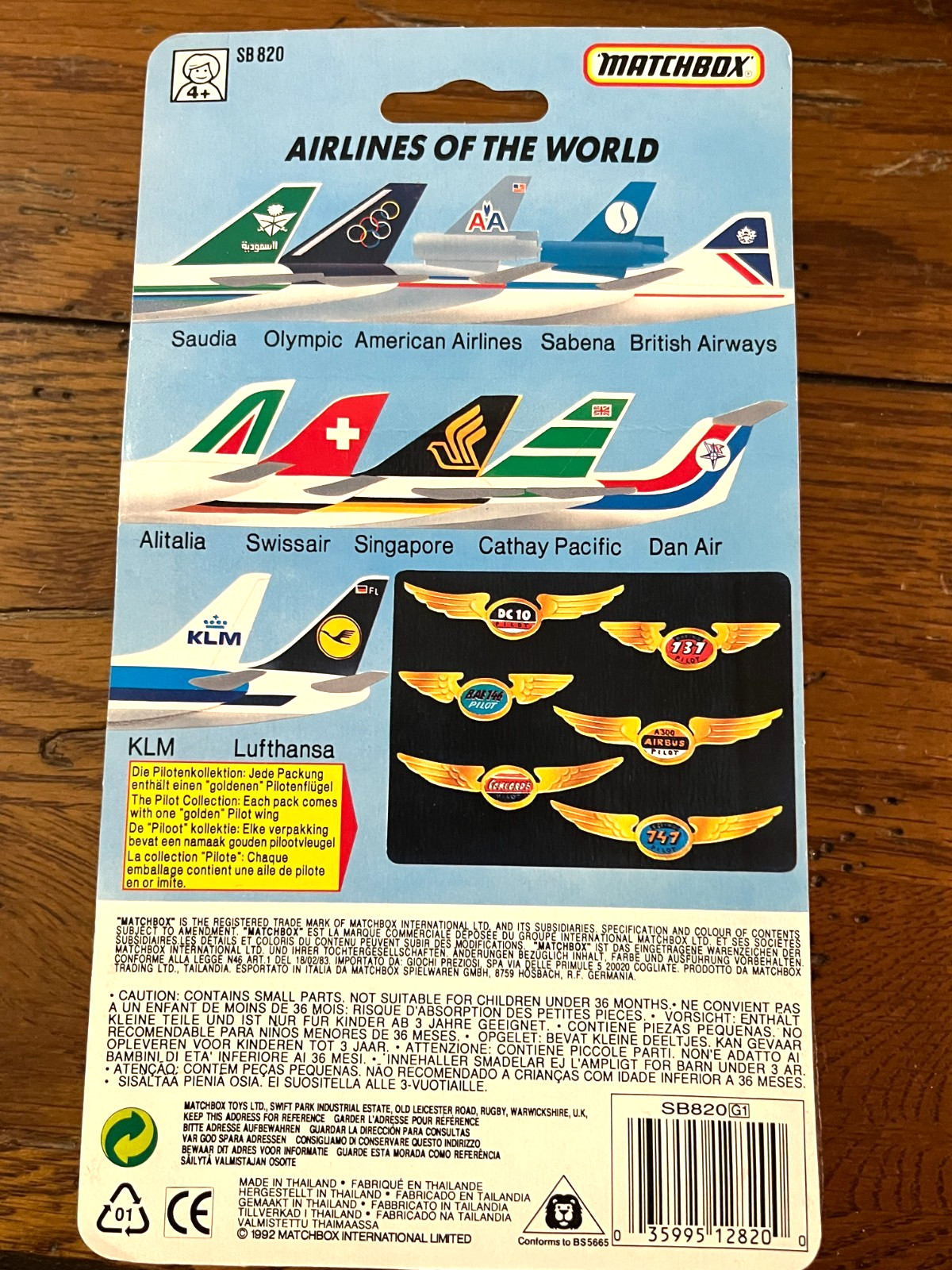 MATCHBOX 1992 AIRLINES OF THE WORLD AMERICAN Pilot CLIP SB820