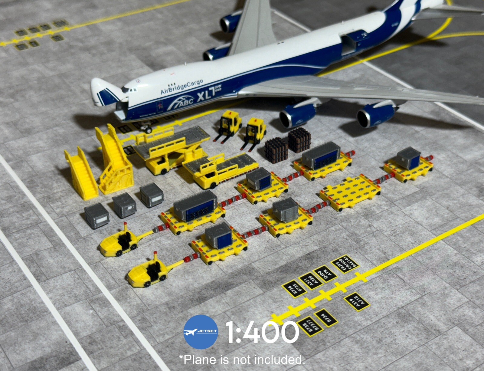 1:400 Scale Jetset Models Air Cargo GSE (LOT) 26 Pieces