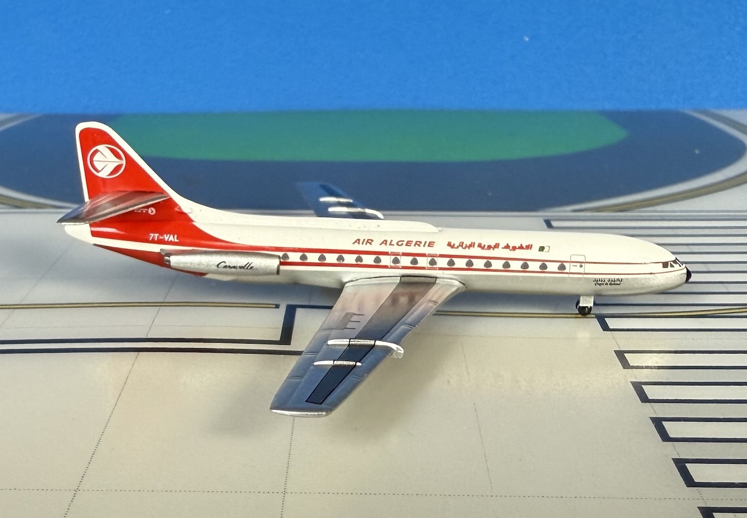 Air Algeria Caravelle VIN 7T-VAL 1970s colors 1:400 scale diecast Aeroclassic