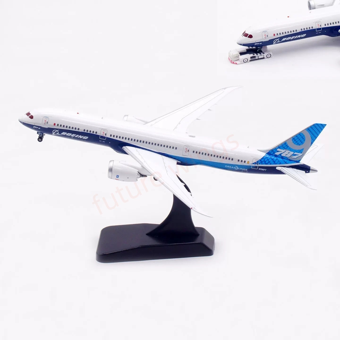 1:400 Aviation400 Boeing House Color B787-9 N789FT Free Tractor+Stand
