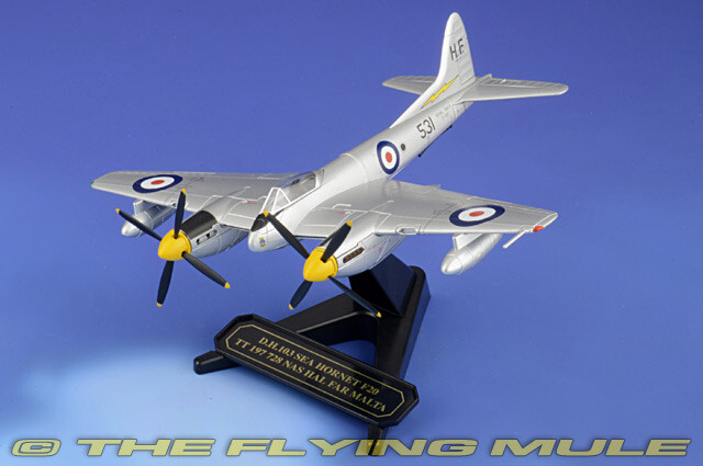 Oxford Diecast 1:72 Sea Hornet F.Mk 20 RNFAA No.728 NAS TT197