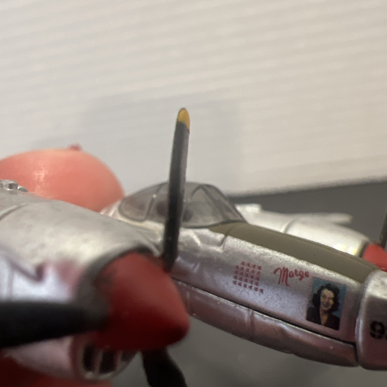 933 LIGHTING DIECAST PLANE