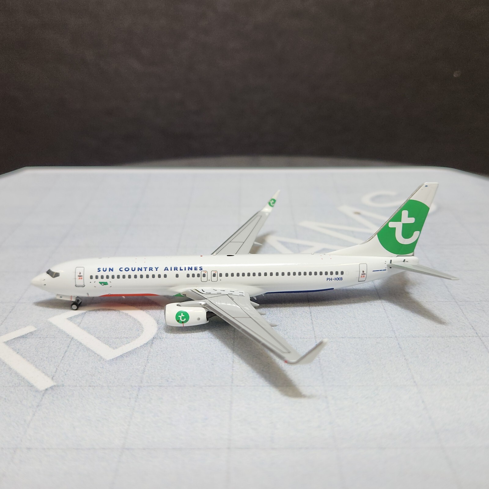 1/400 SUN COUNTRY BOEING 737-800WL TRANSAVIA HYBRID COLORS PH-HXB NG MODEL