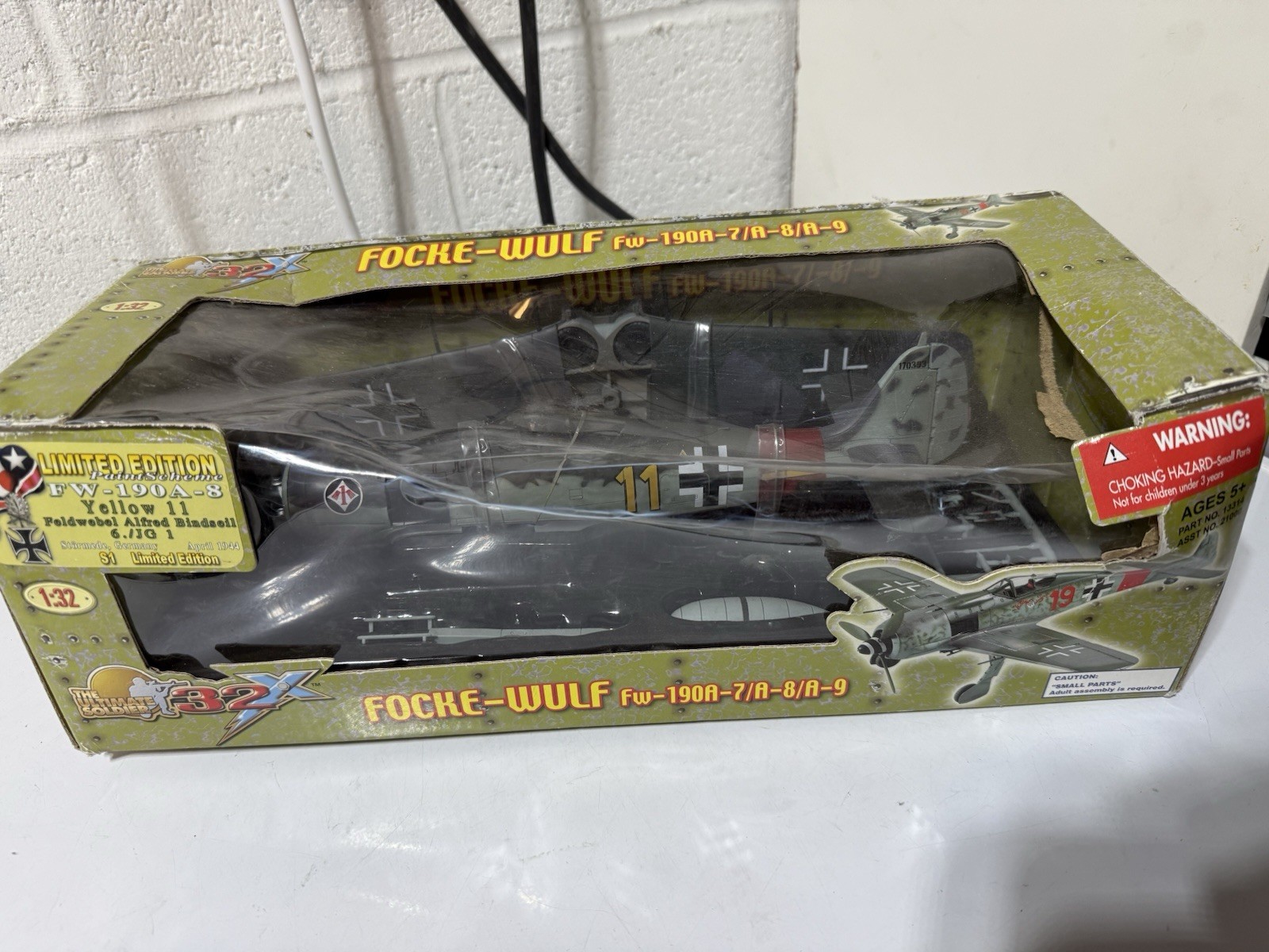21st Century Toys #13314 Focke-Wulf 190A-8 Yellow 11, Germany, 1944