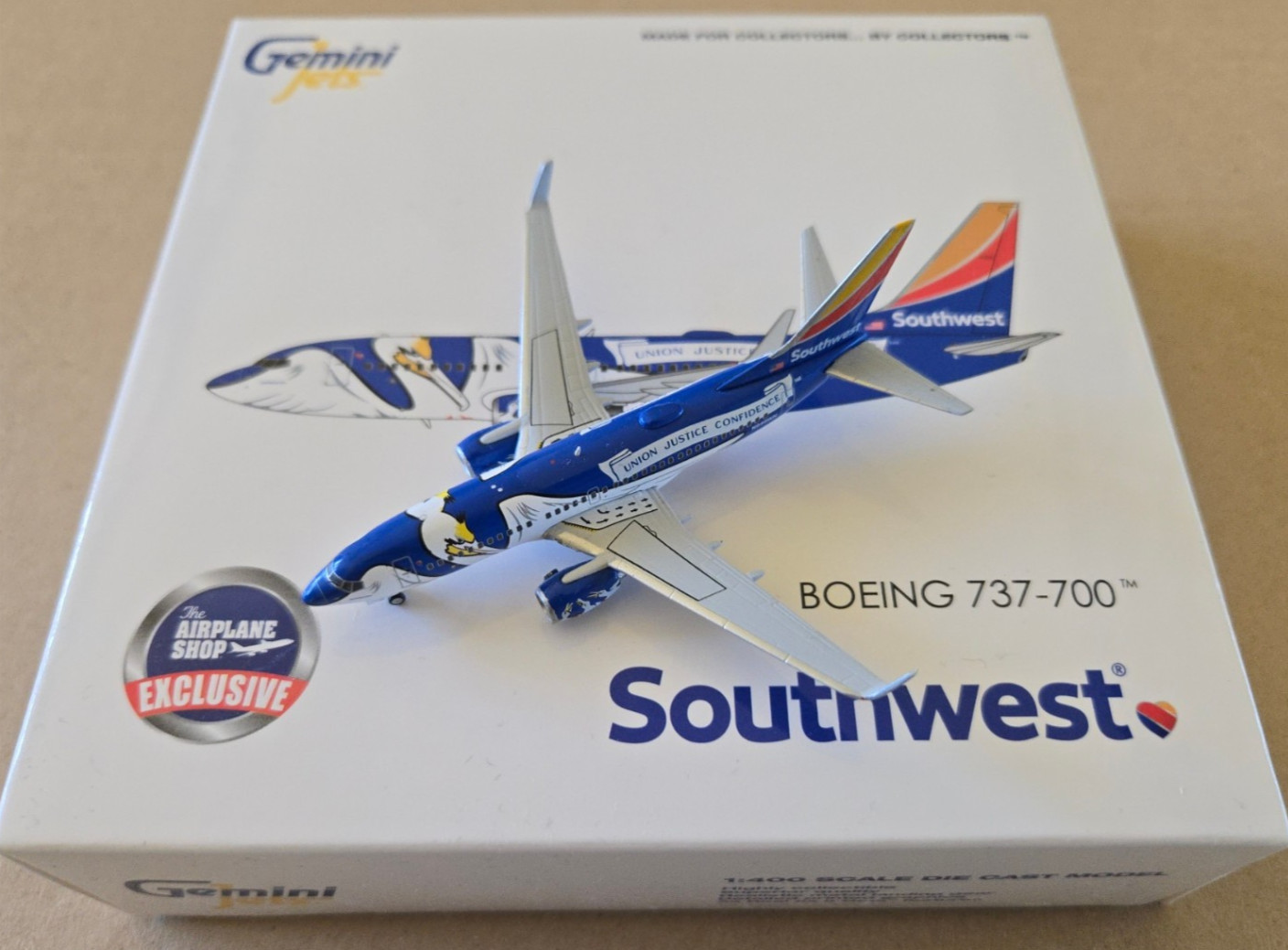 1:400 Boeing 737-700 Southwest Airlines Louisiana One N946WN Gemini Jets